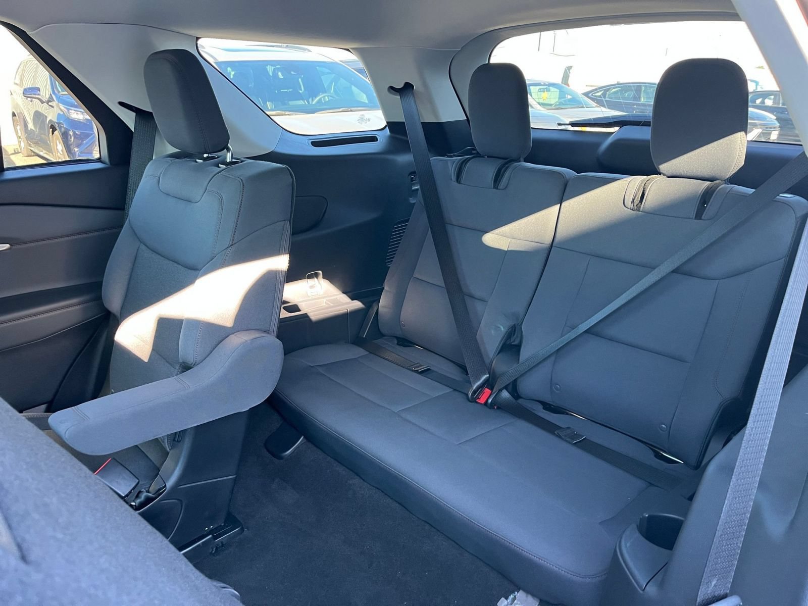 Used 2026 Ford Explorer Active RWD image 28