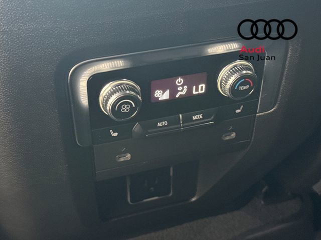 Used 2021 GMC Yukon SLT w/ SLT Luxury Plus Package image 35