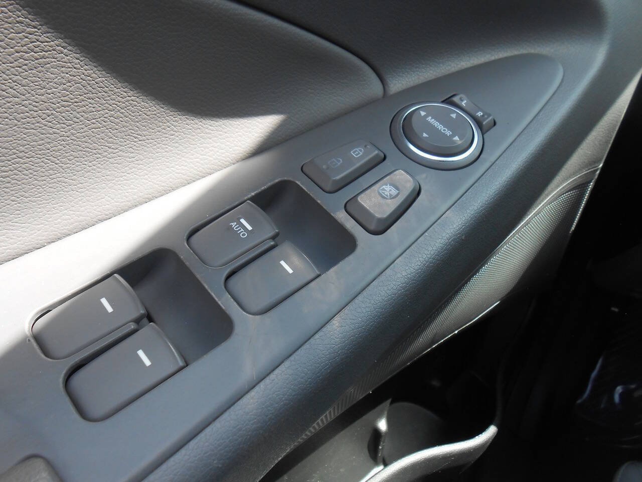 Used 2011 Hyundai Sonata GLS w/ Popular Equipment Pkg 2 FWD image 16