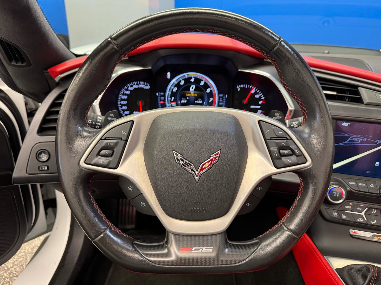 Used 2015 Chevrolet Corvette Z06 w/ 3LZ Preferred Equipment Group image 16