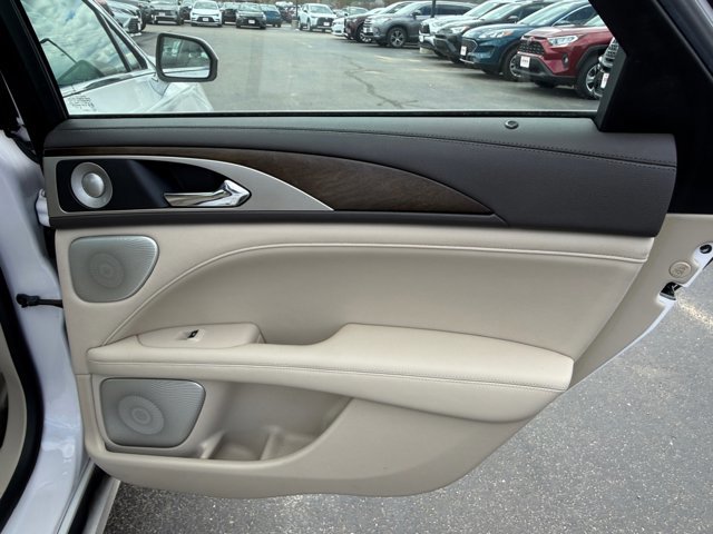 Used 2019 Lincoln MKZ Reserve w/ Luxury Package AWD/4WD image 30