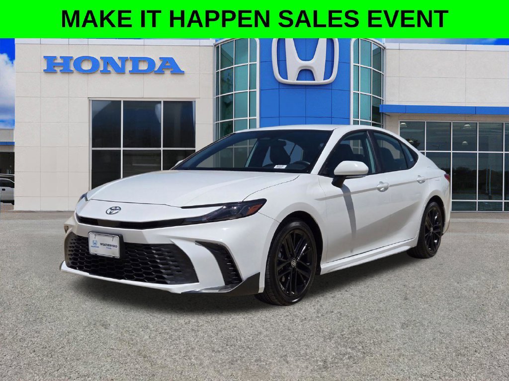 Used 2025 Toyota Camry SE FWD image 7