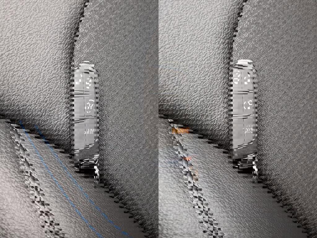 New 2026 Jeep Compass Latitude image 12