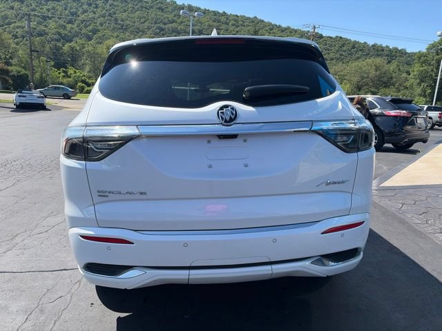 Used 2022 Buick Enclave Avenir w/ Avenir Technology Package AWD/4WD image 5