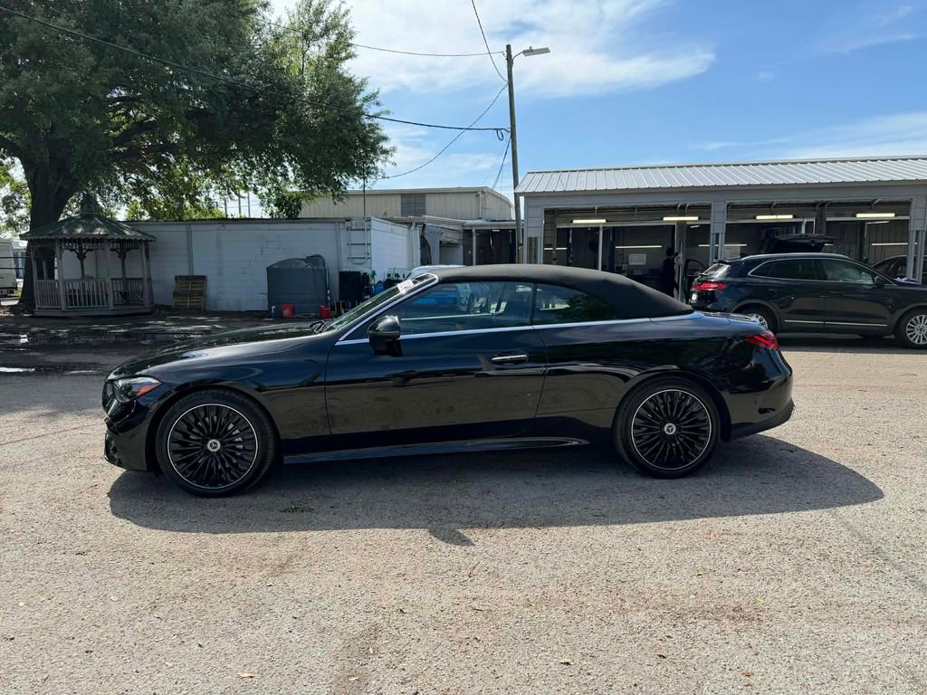 Used 2025 Mercedes-Benz CLE 300 4MATIC Cabriolet image 3