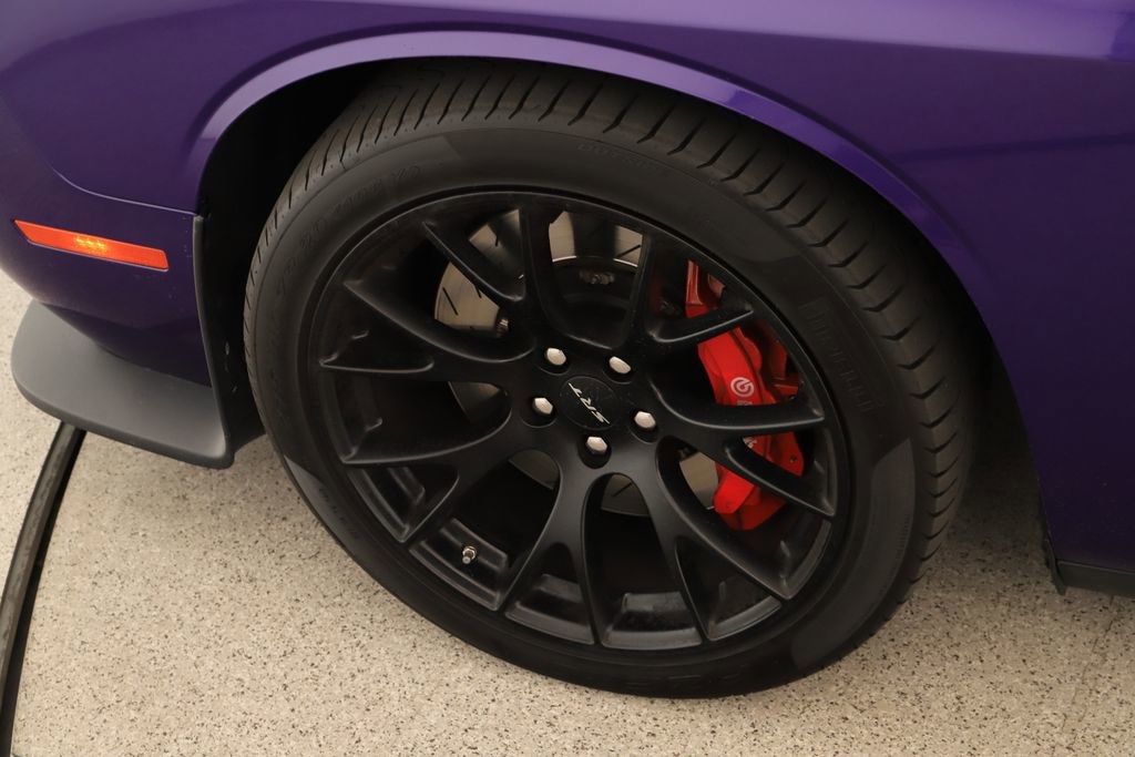 Used 2016 Dodge Challenger SRT Hellcat RWD image 29