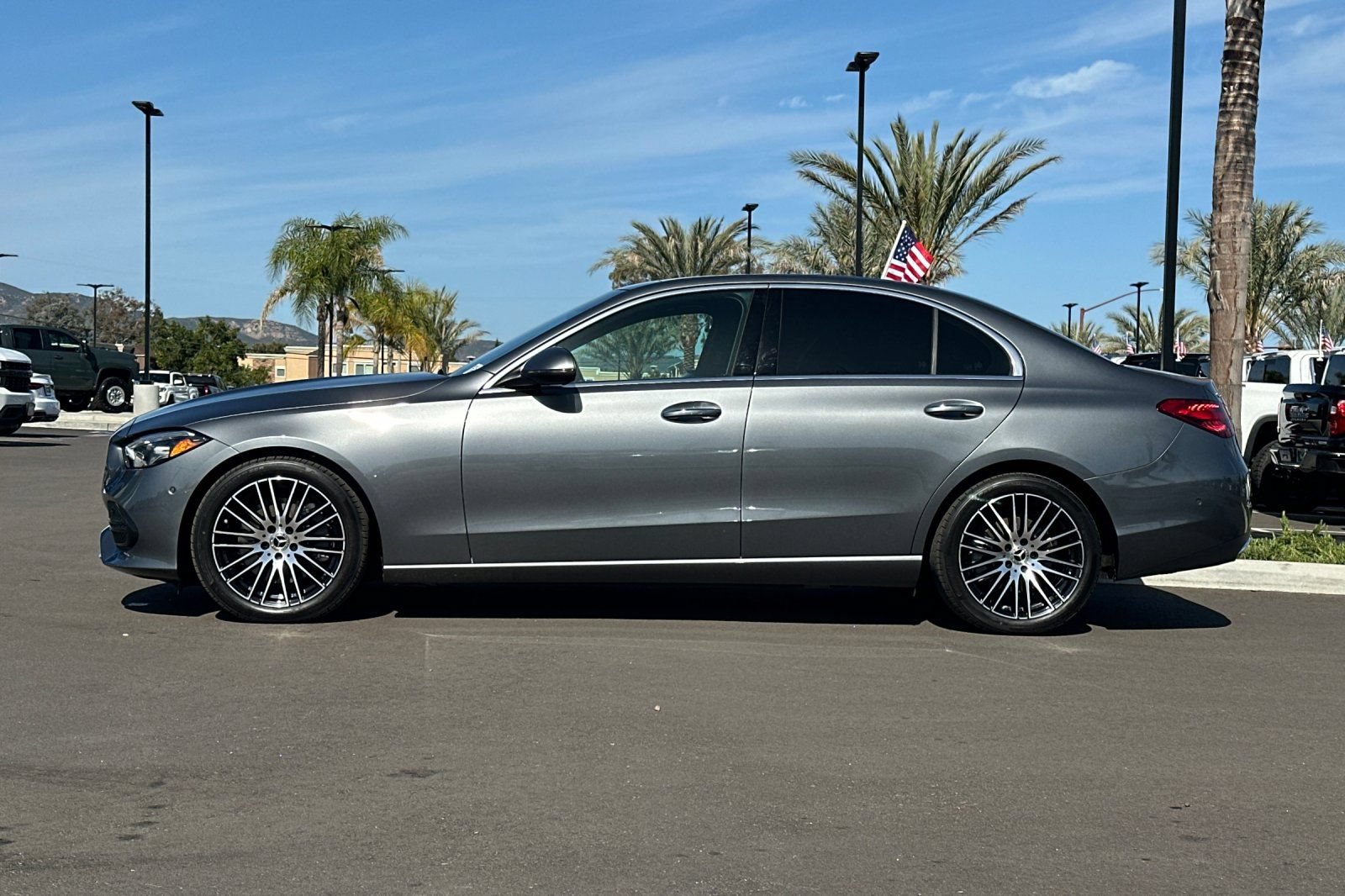 Used 2025 Mercedes-Benz C 300 4MATIC Sedan image 7