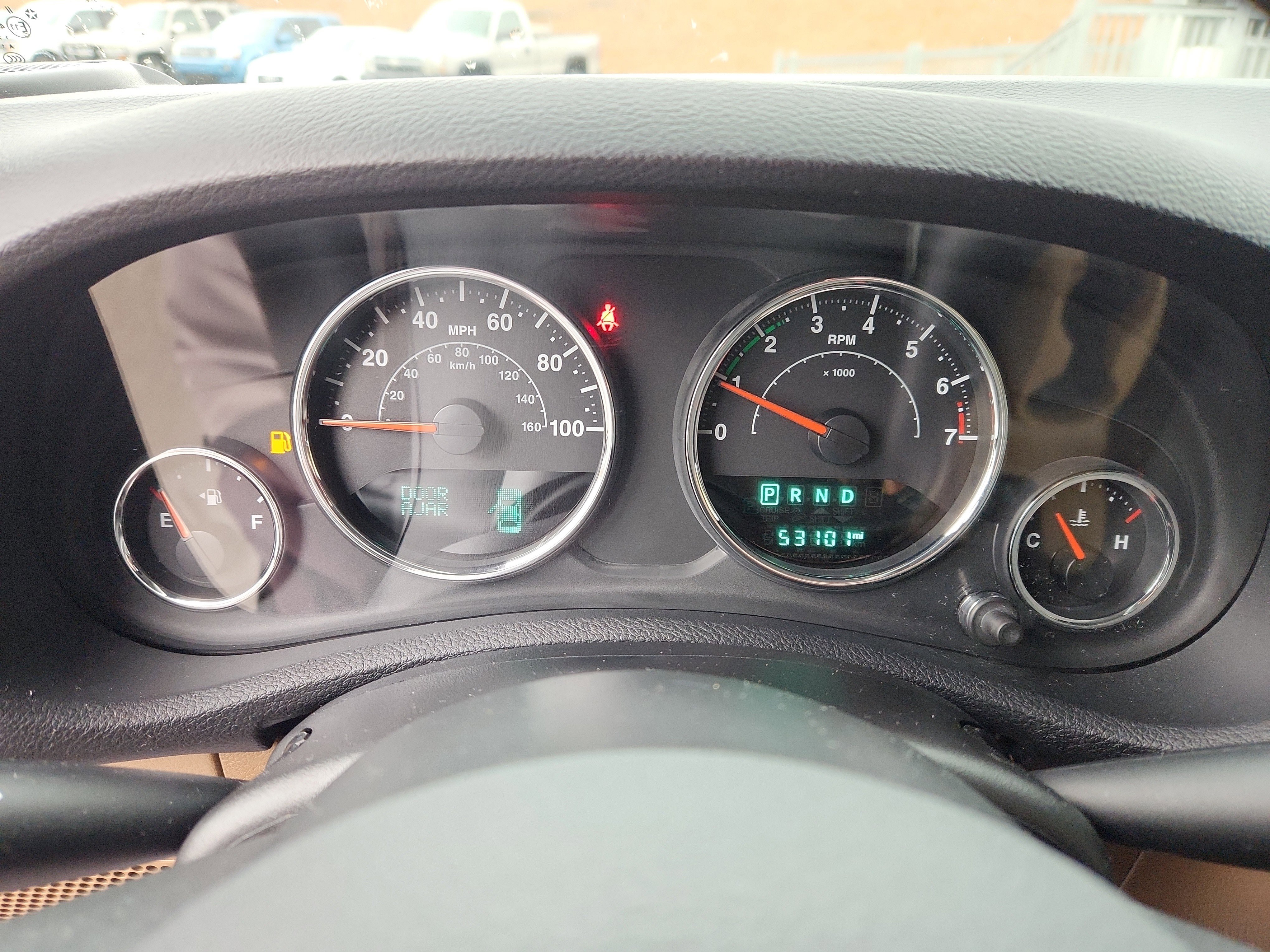 Used 2017 Jeep Wrangler Unlimited Sahara w/ Connectivity Group image 28