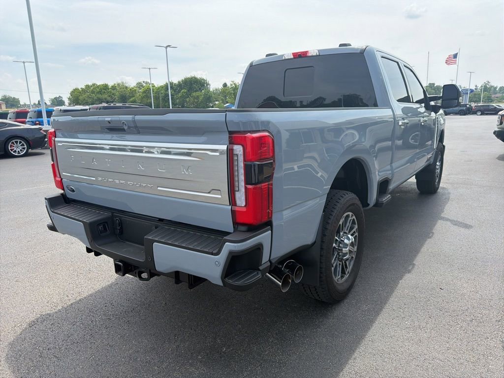 Used 2025 Ford F250 Platinum w/ Platinum Plus Package AWD/4WD image 4