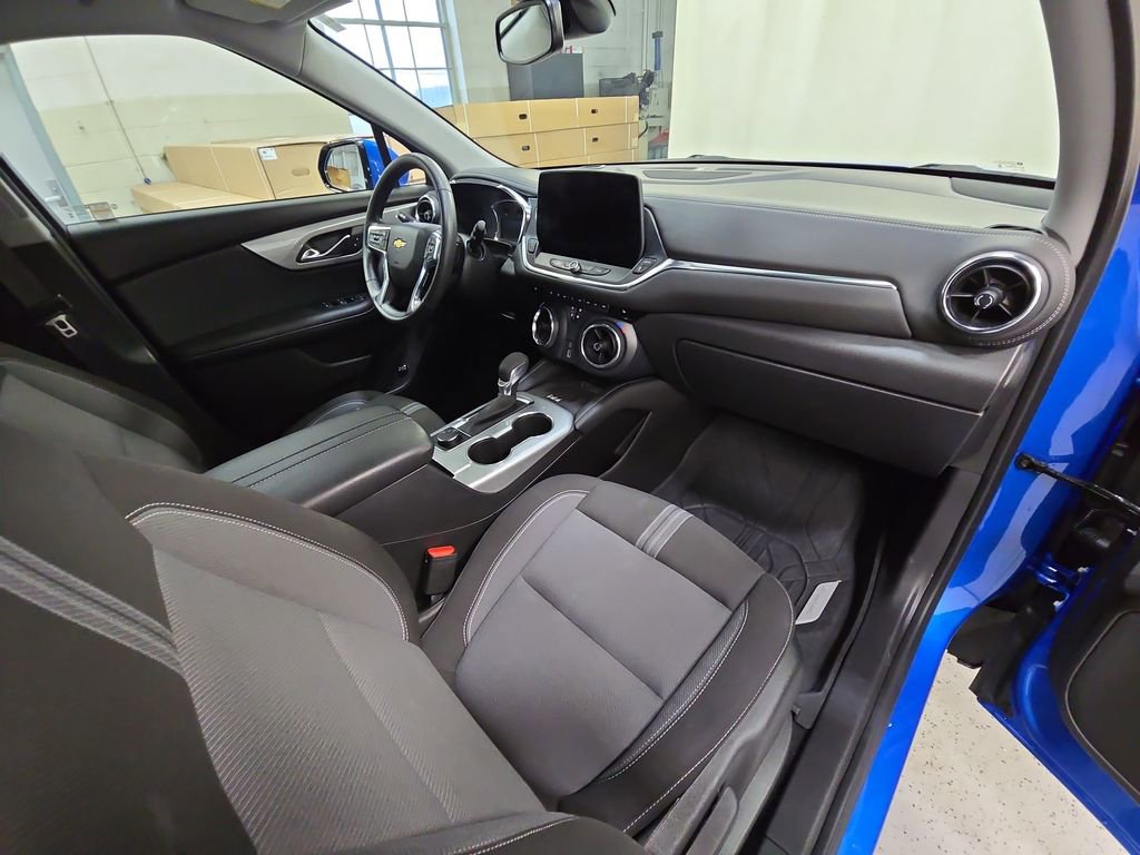 Certified 2024 Chevrolet Blazer LT w/ Convenience Package FWD image 38