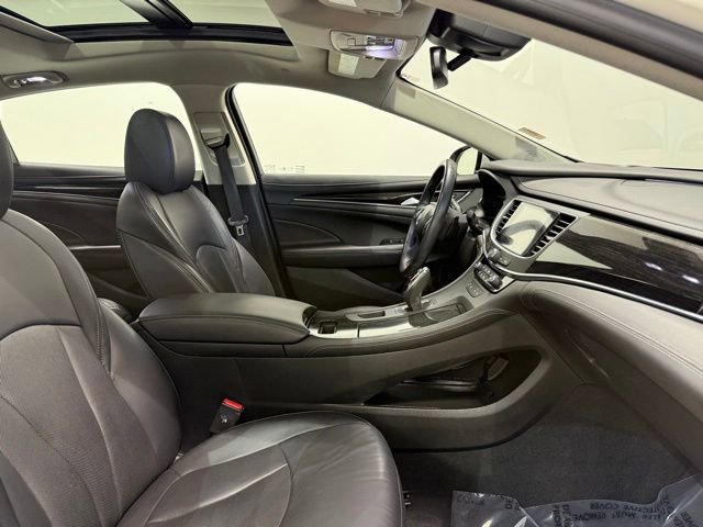Used 2018 Buick LaCrosse Premium w/ Driver Confidence Package #2 FWD image 27