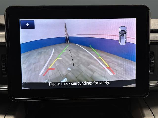 Used 2023 Ford Explorer XLT AWD/4WD image 11