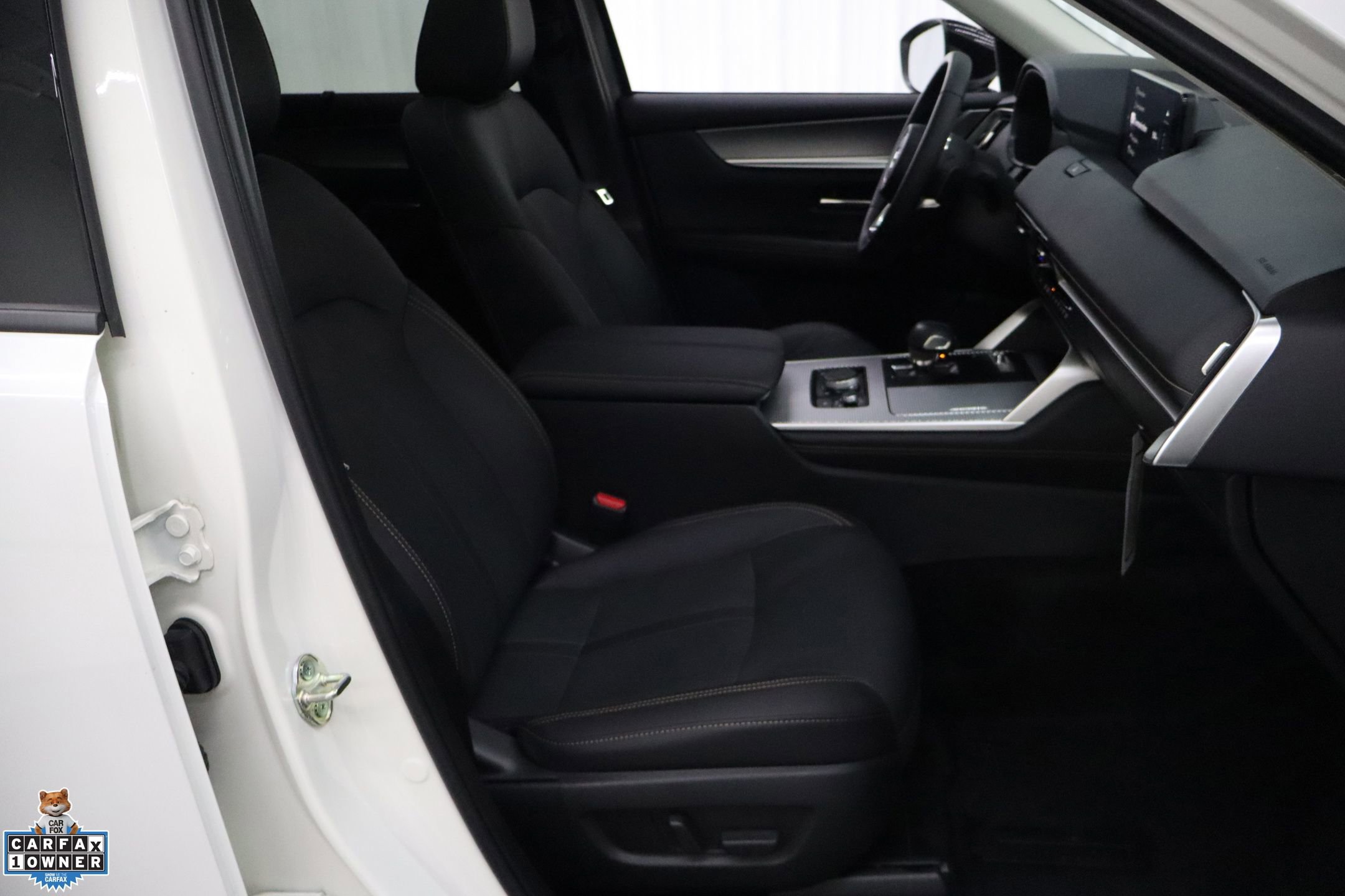 Used 2025 MAZDA CX-70 Plug-In Hybrid w/ Premium Pkg image 34