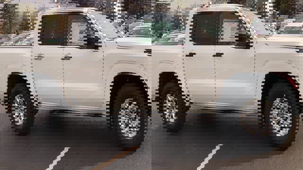 New 2026 Nissan Frontier S image 2