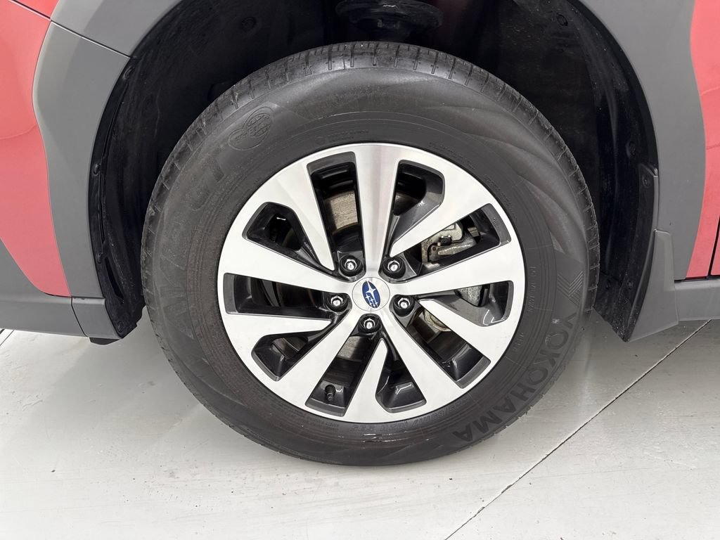 Certified 2025 Subaru Outback Premium AWD/4WD image 11