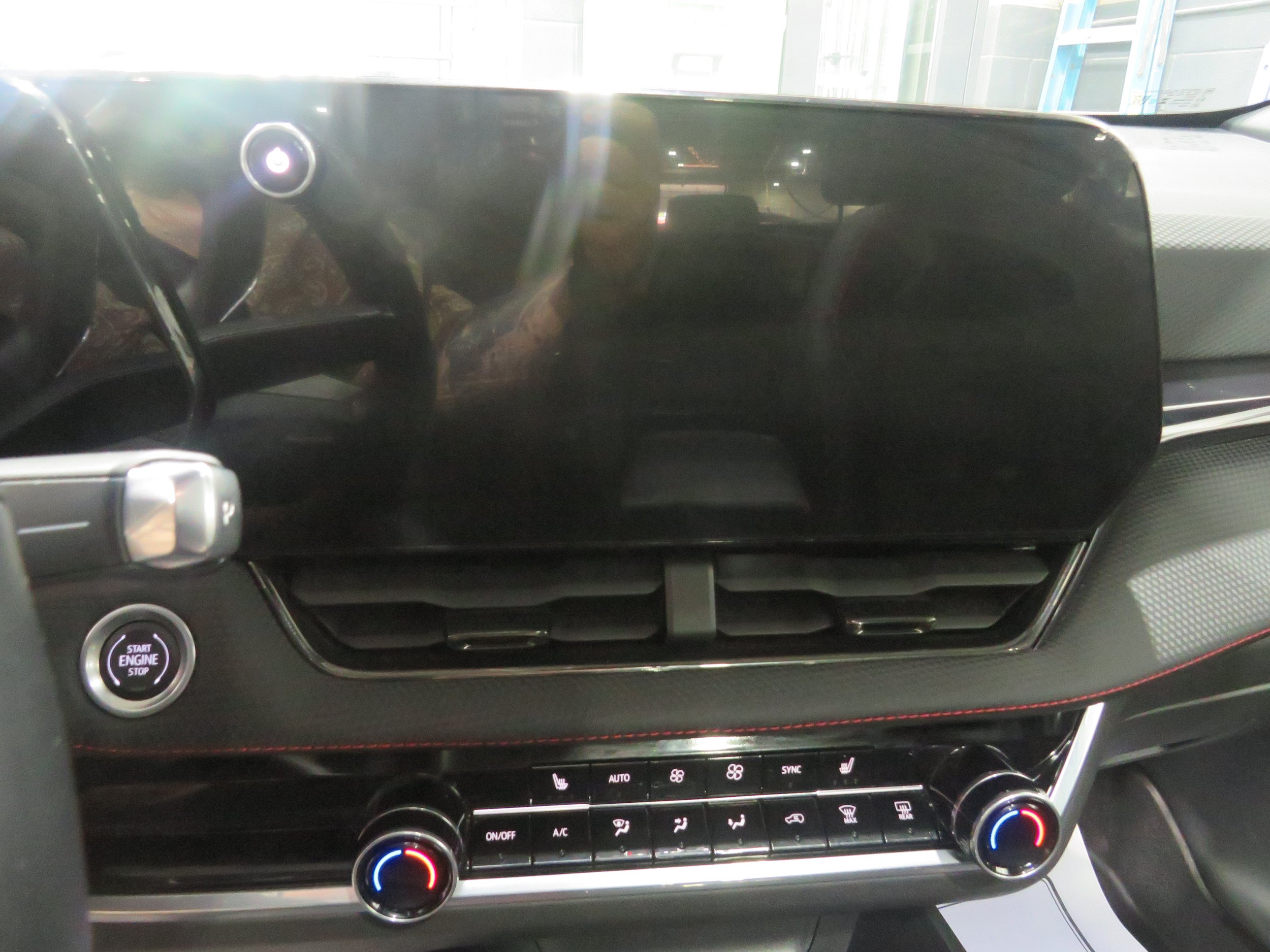 Used 2025 Chevrolet Equinox RS AWD/4WD image 29