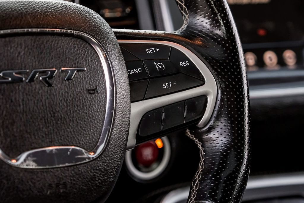 Used 2015 Dodge Challenger SRT w/ Technology Group image 15