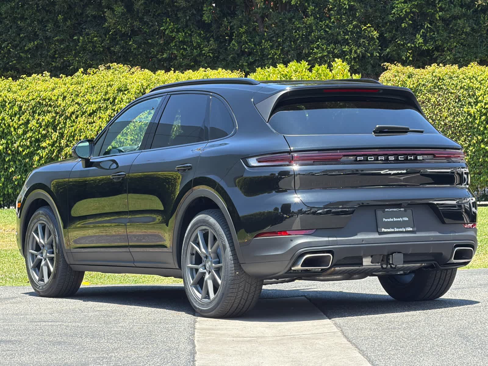 New 2026 Porsche Cayenne AWD/4WD image 3