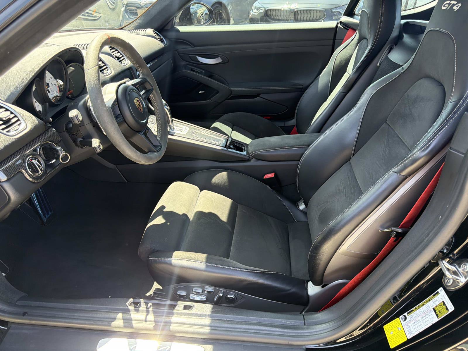 Used 2021 Porsche 718 Cayman GT4 RWD image 11