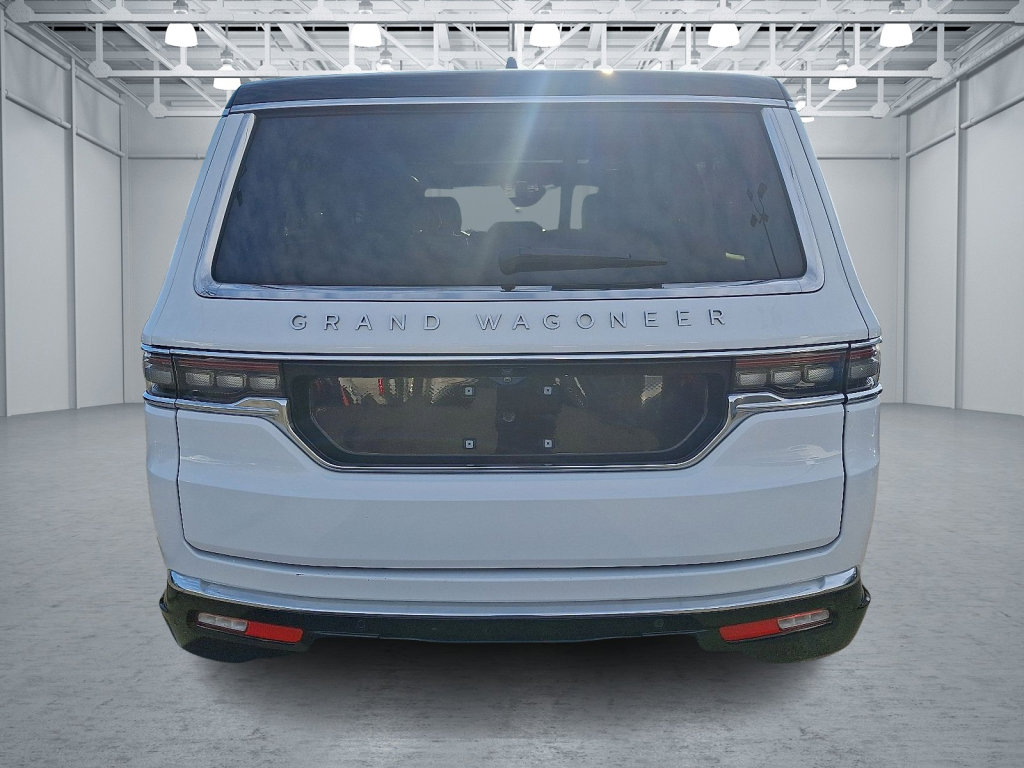 Used 2024 Jeep Grand Wagoneer L 4WD image 4