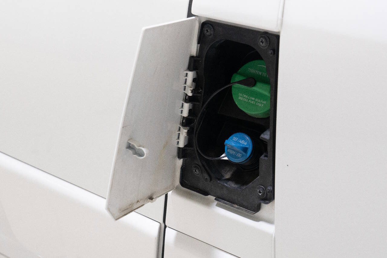 Used 2015 RAM ProMaster 2500 image 48