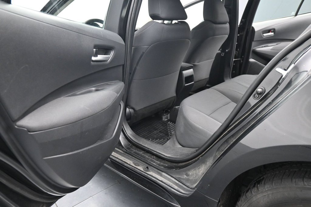 Used 2020 Toyota Corolla LE FWD image 16