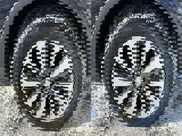 Used 2021 Buick Encore Preferred image 4