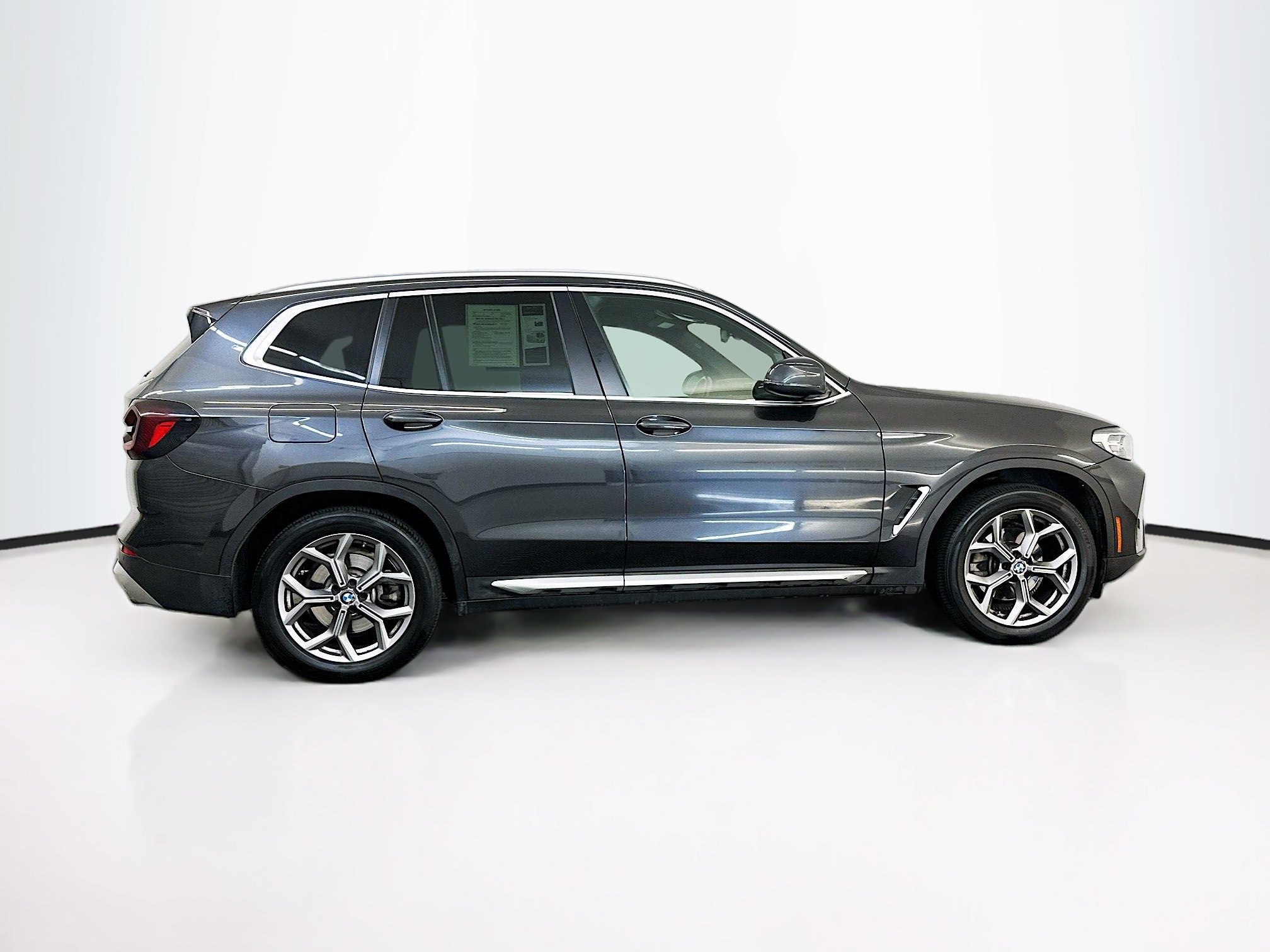 Used 2024 BMW X3 xDrive30i w/ Convenience Package image 10