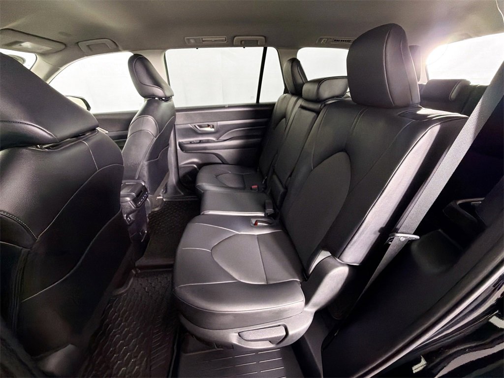 Used 2024 Toyota Grand Highlander XLE image 23