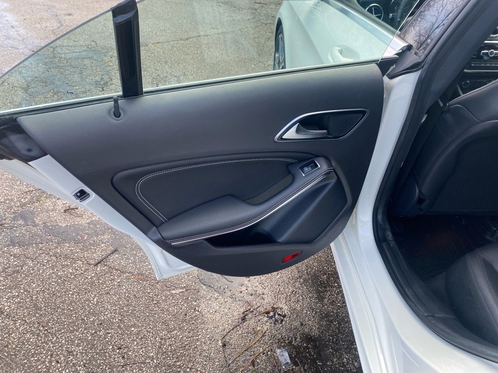 Used 2014 Mercedes-Benz CLA 250 250 4MATIC image 18