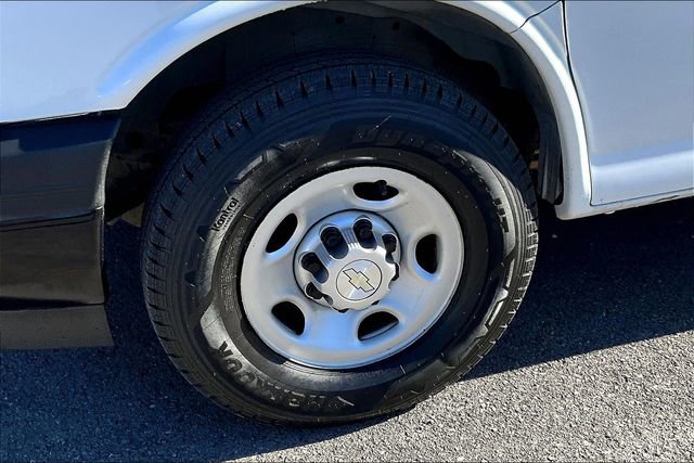 Used 2020 Chevrolet Express 3500 LS image 8