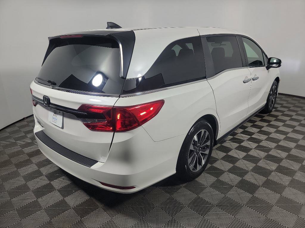 Certified 2024 Honda Odyssey EX-L image 4