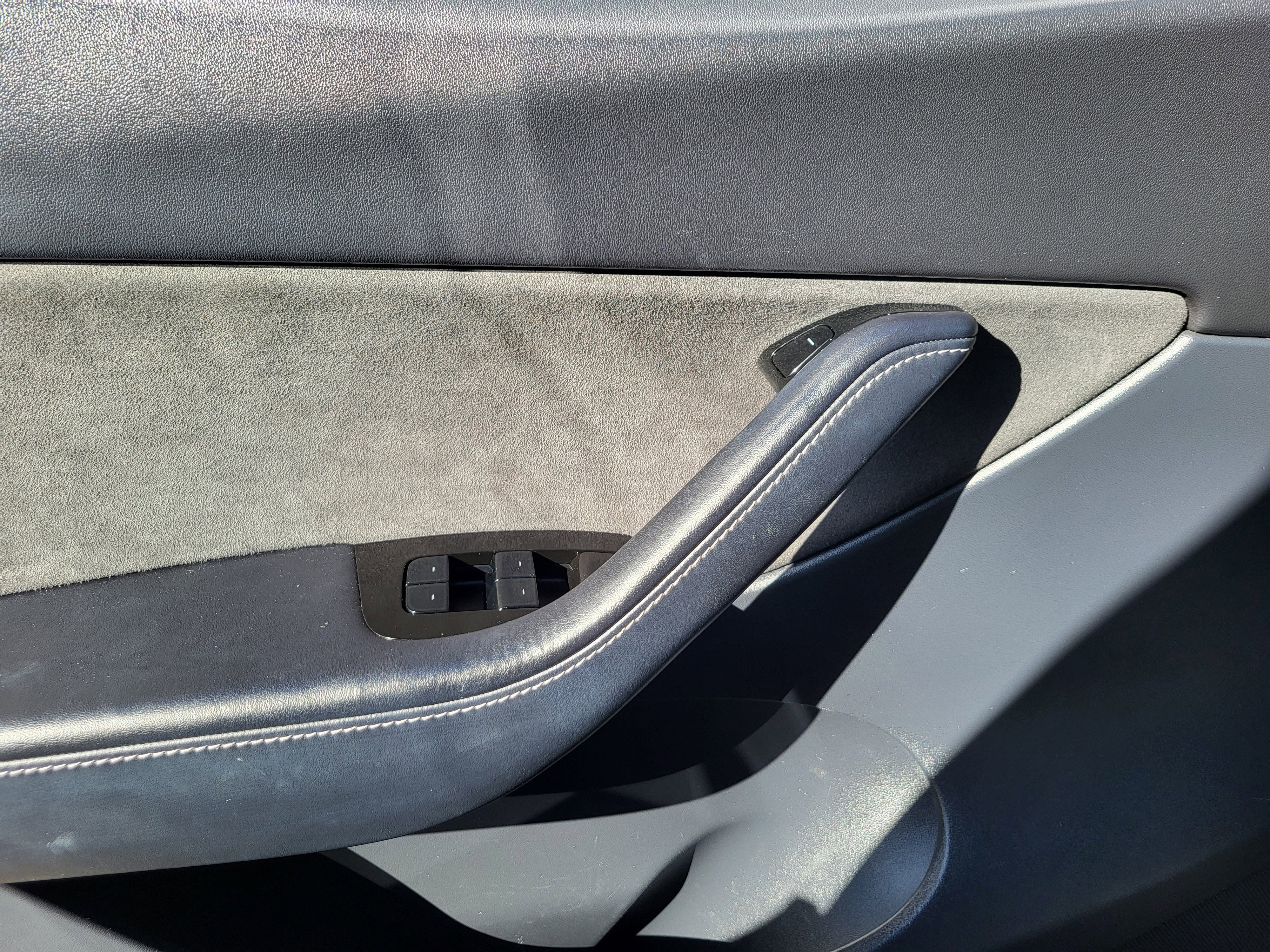 Used 2020 Tesla Model Y Performance image 16