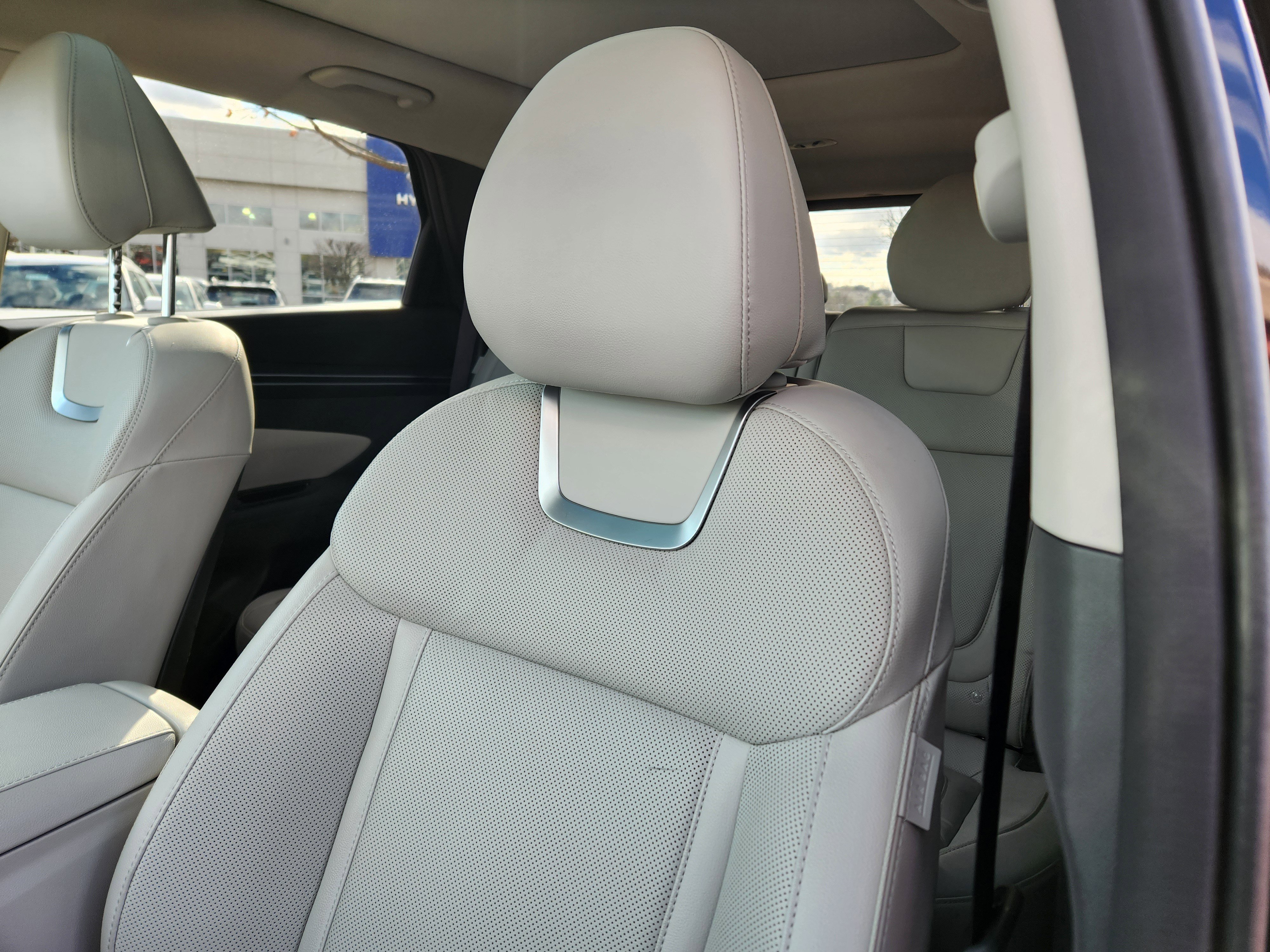 Certified 2024 Hyundai Tucson Limited image 12