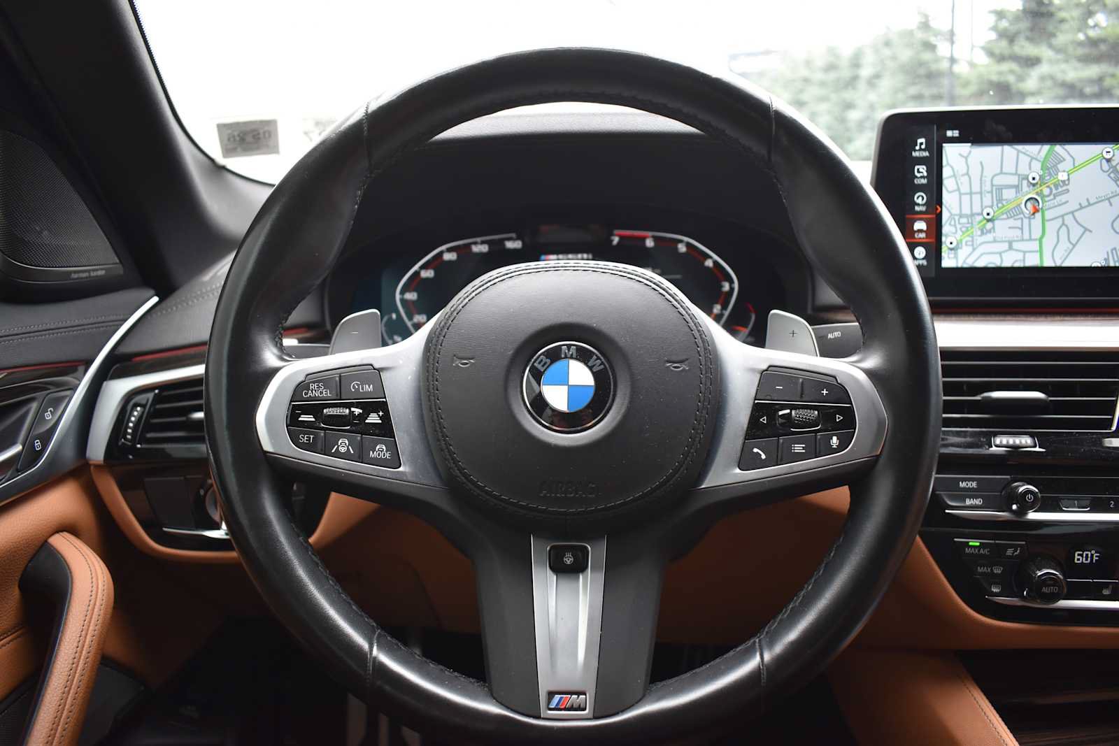 Used 2023 BMW M550i xDrive w/ Executive Package AWD/4WD image 8