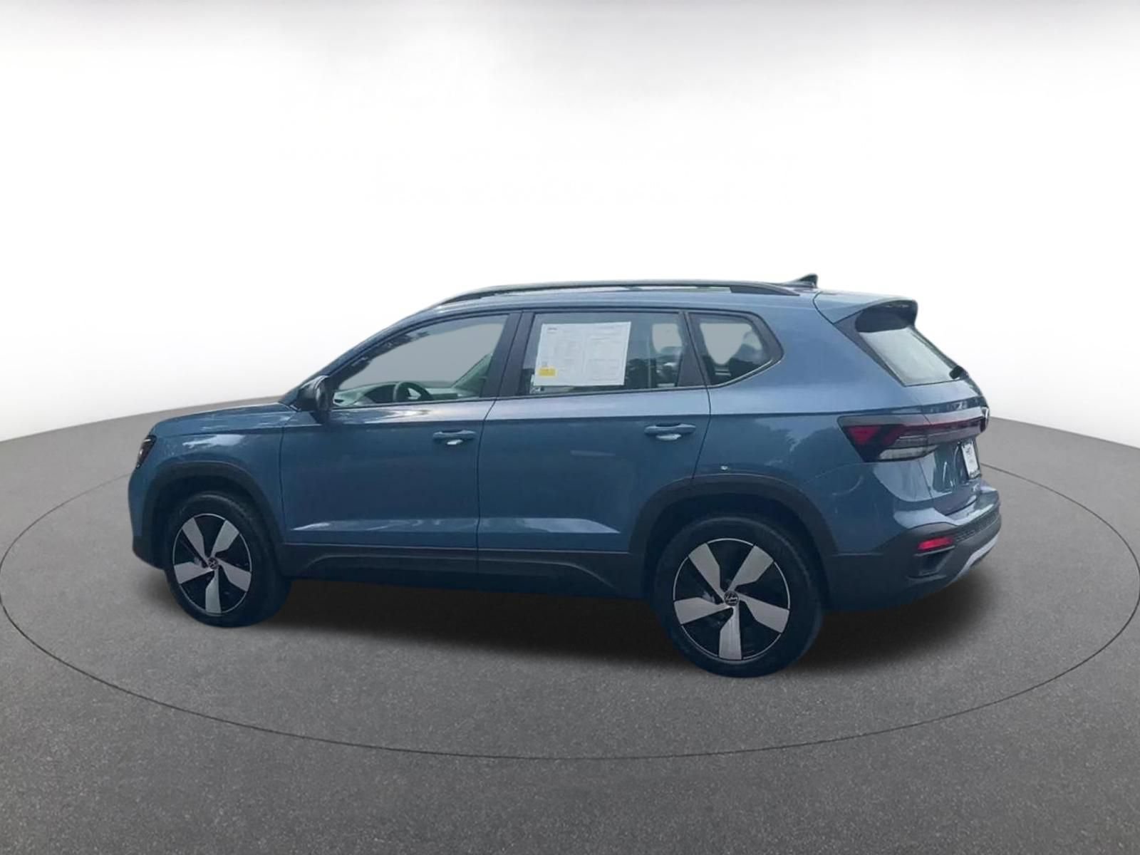Used 2026 Volkswagen Taos S AWD/4WD image 9