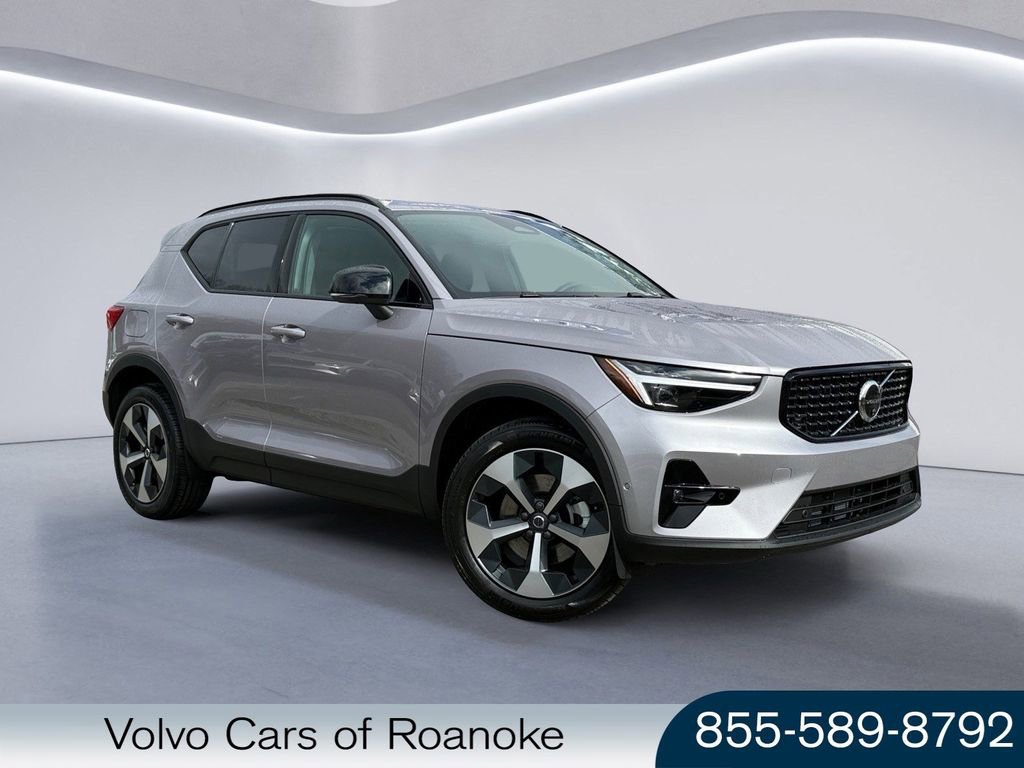 New 2026 Volvo XC40 B5 Plus w/ Protection Package Premier