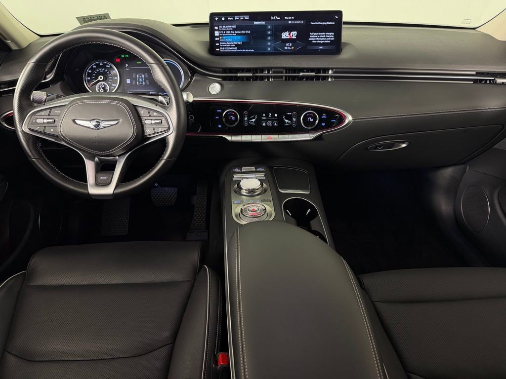 Used 2025 Genesis Electrified GV70 Advanced image 13