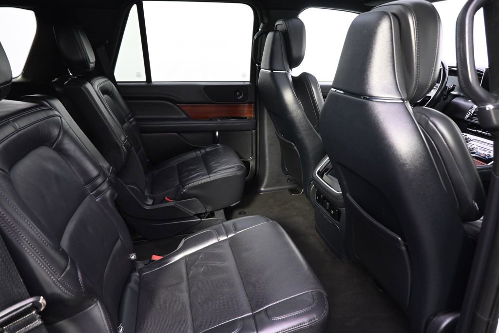 Used 2023 Lincoln Navigator Reserve image 18