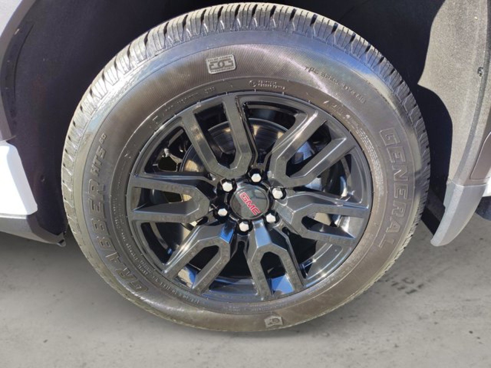 Used 2023 GMC Sierra 1500 Elevation AWD/4WD image 10