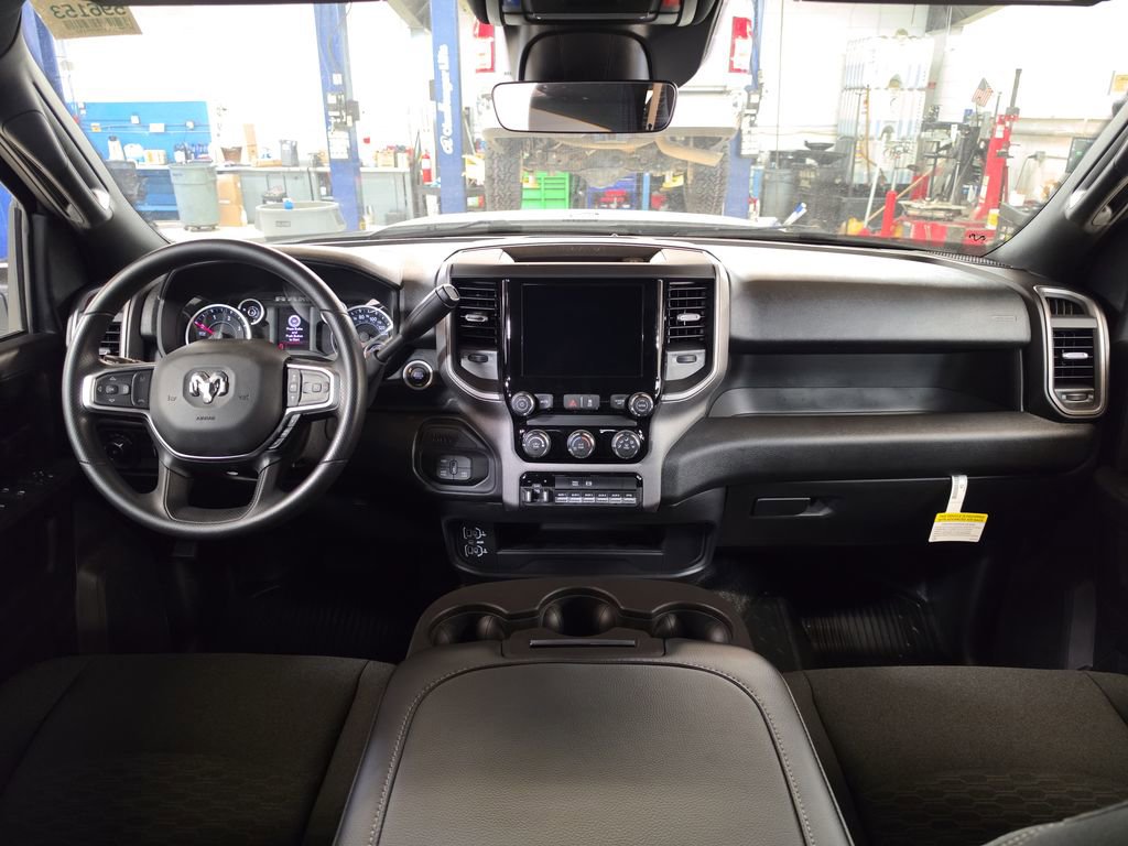 New 2026 RAM 3500 Tradesman w/ Chrome Appearance Group A AWD/4WD image 17