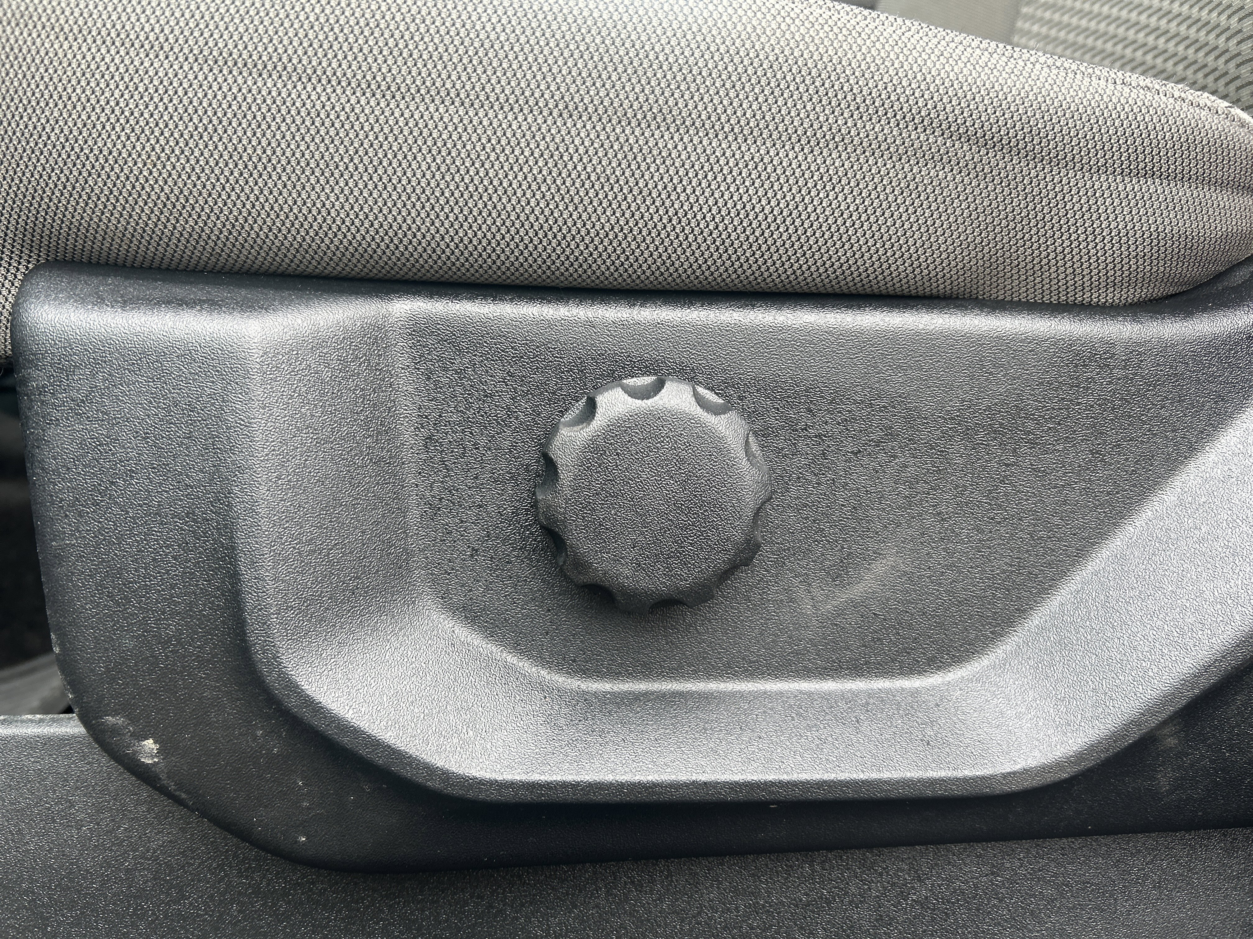 Used 2018 Ford F150 XLT w/ Trailer Tow Package image 14