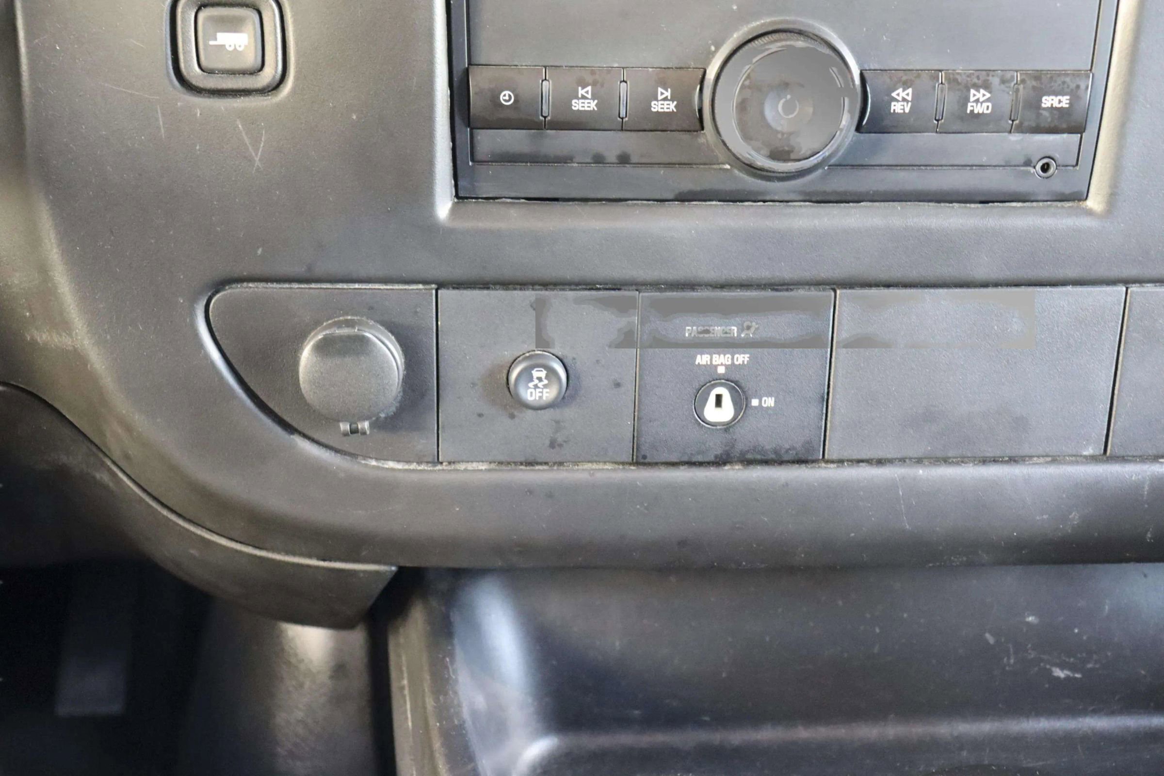 Used 2016 Chevrolet Express 2500 image 21