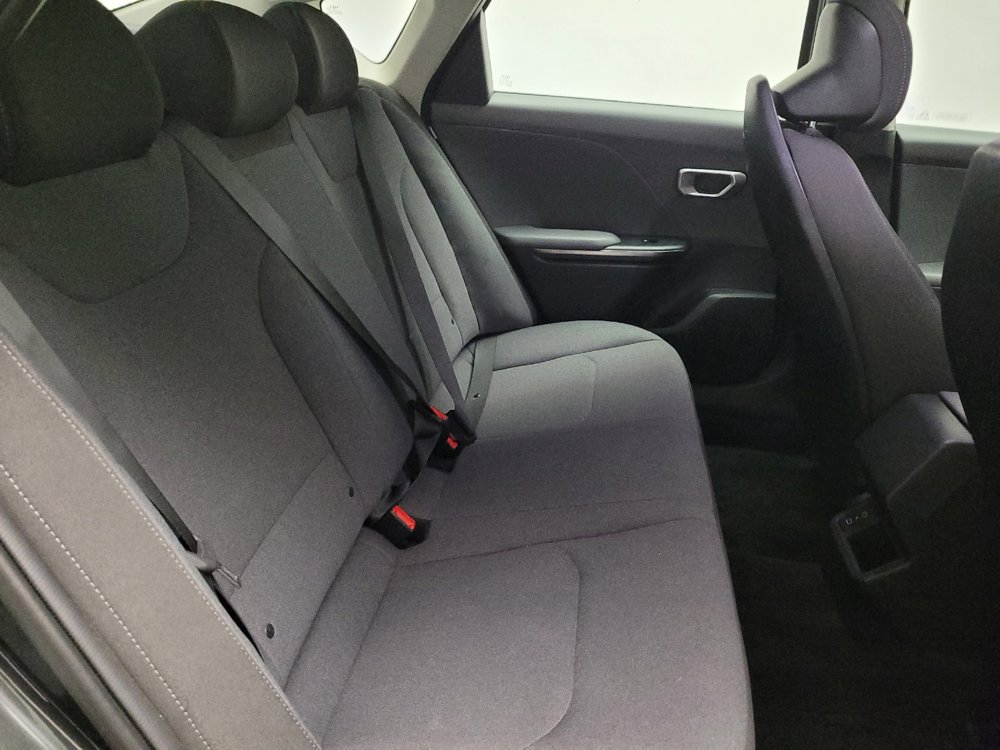 Used 2025 Kia K4 FWD image 19