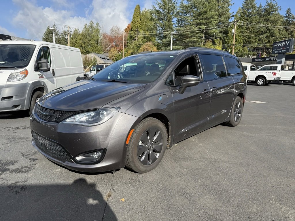 Used 2020 Chrysler Pacifica Limited w/ Advanced Safetytec Group image 1