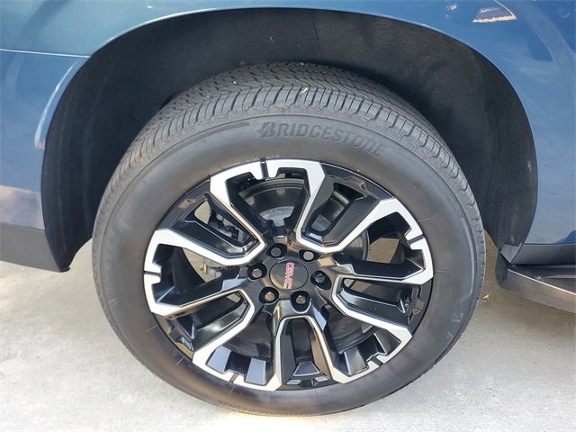 New 2025 GMC Yukon XL Elevation image 5