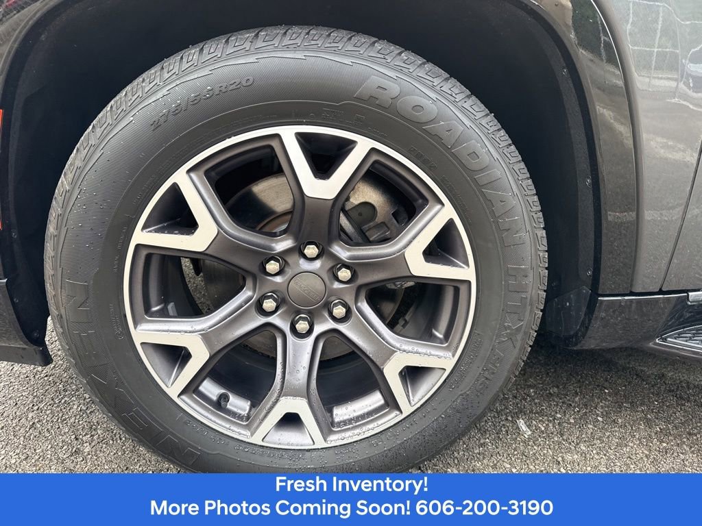 Used 2023 Jeep Wagoneer Series III w/ Preferred Equipment Group image 7