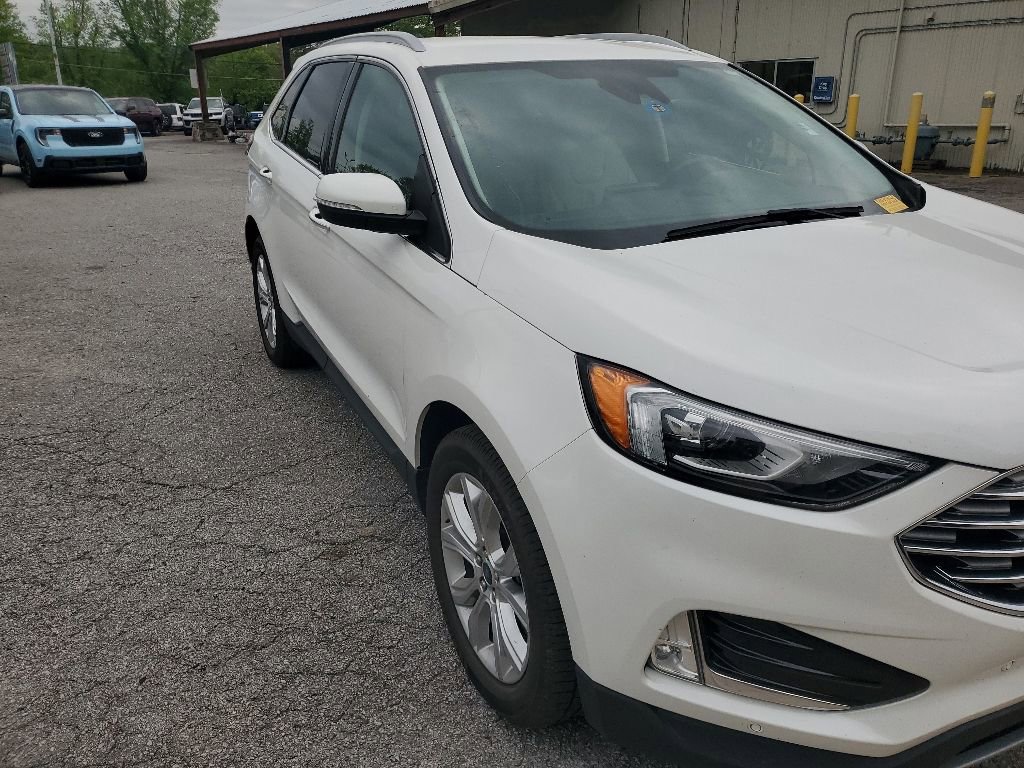 Used 2022 Ford Edge Titanium AWD/4WD image 4