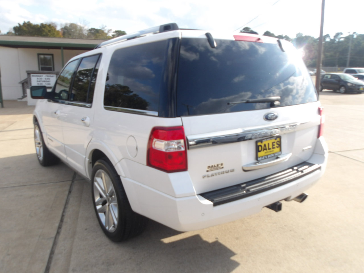 Used 2017 Ford Expedition Platinum image 14