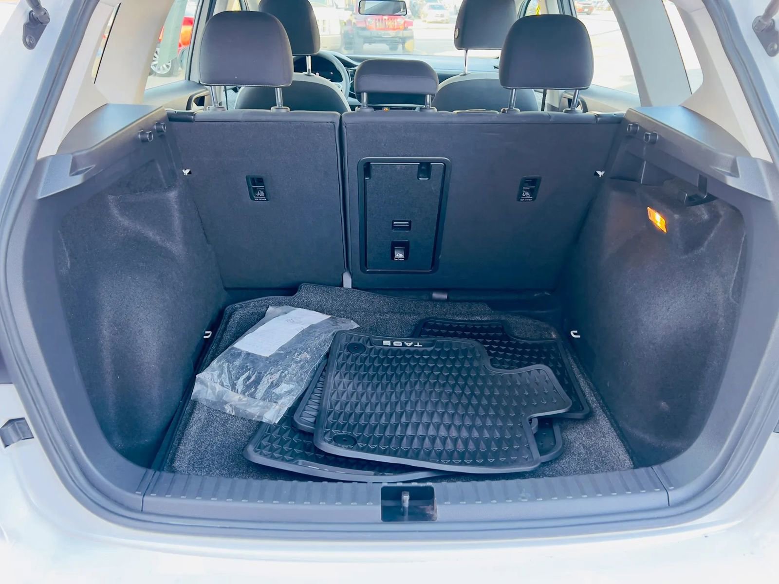 Used 2022 Volkswagen Taos S image 10